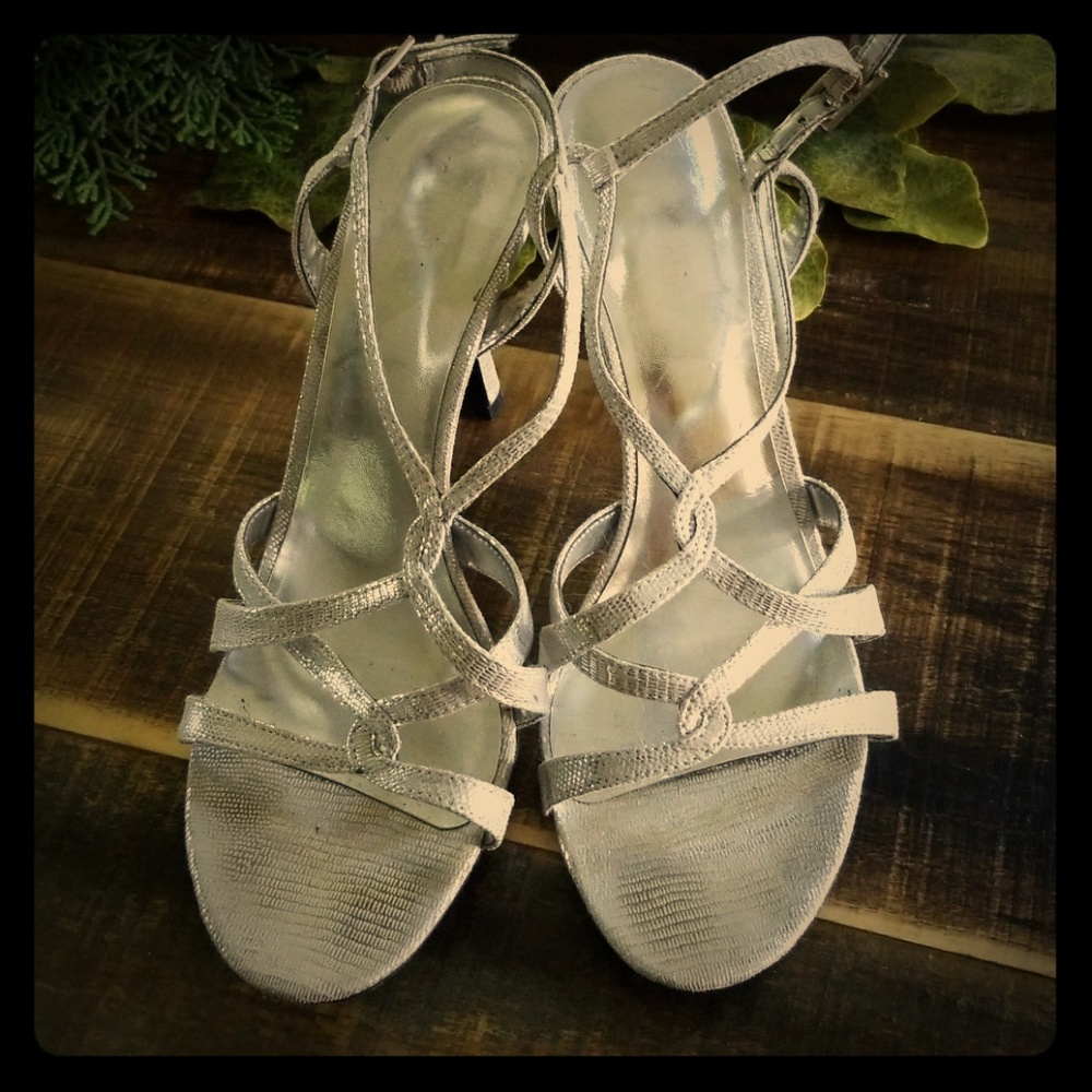 Kelly & Katie stilettos